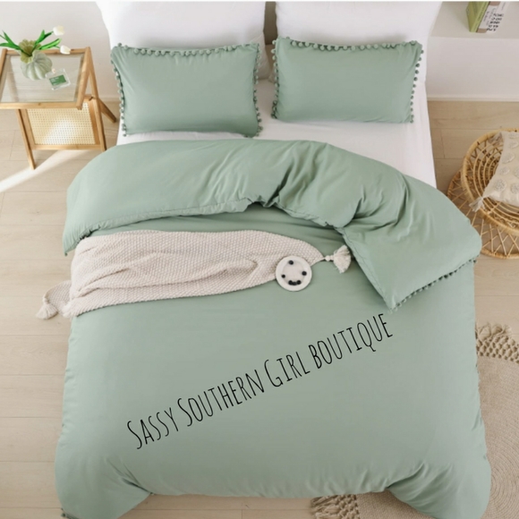 🆕⭐ Boho sage green pom pom comforter set - Picture 6 of 8